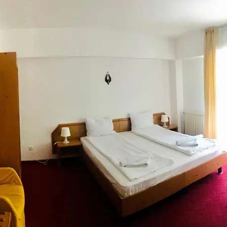 & Restaurant Kalinder Guest house 3*